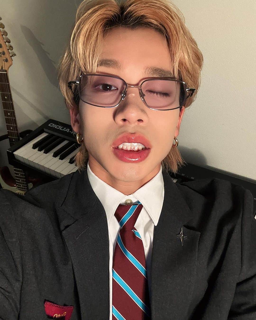 森愁斗さんのインスタグラム写真 - (森愁斗Instagram)「素敵なメガネとお洋服を👓👔 @gentlemonster #PR」11月10 ...