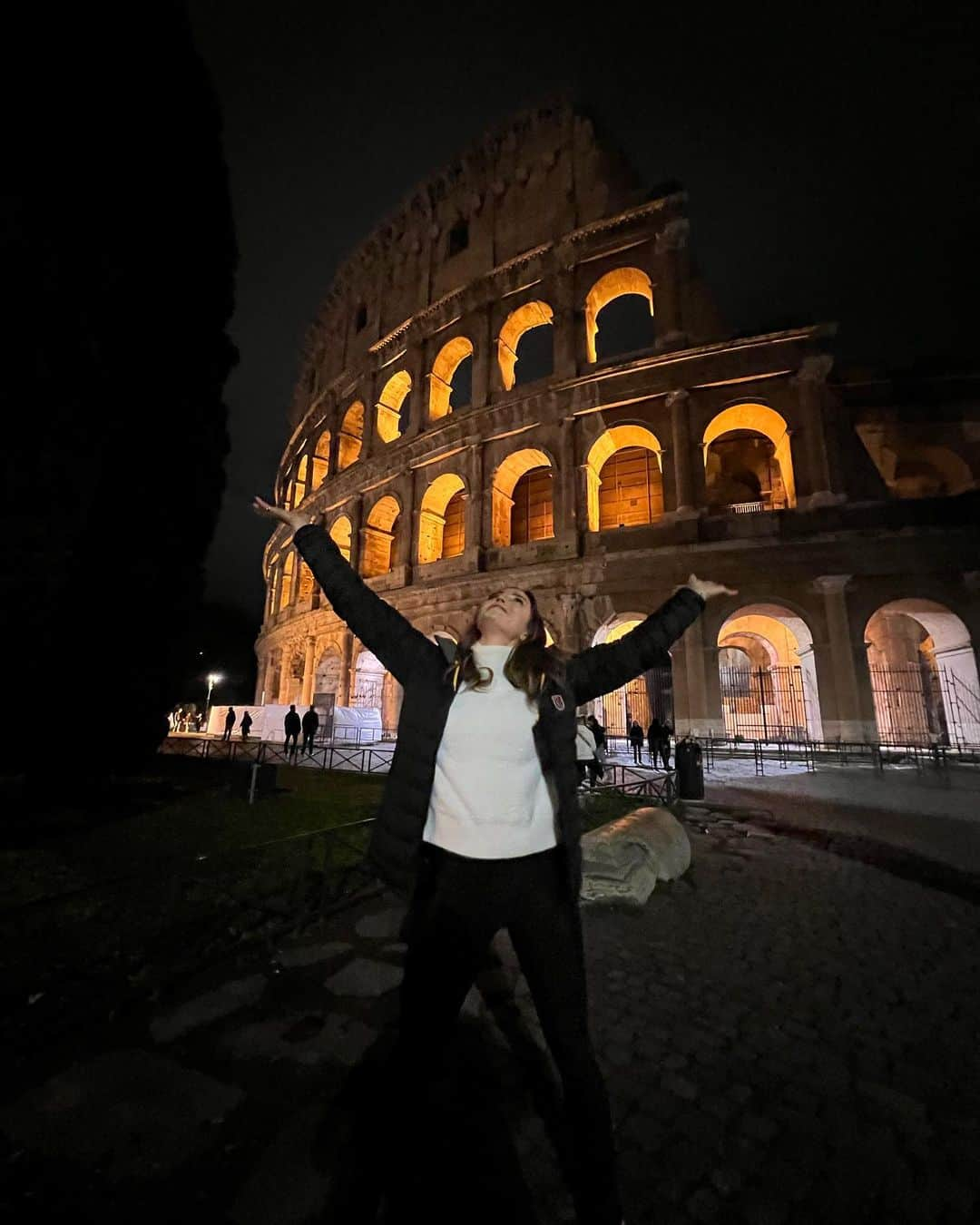 ケイティ・ロッツさんのインスタグラム写真 - (ケイティ・ロッツInstagram)「ROME 😍 wow what an impressive city! Blown away by the power and grandeur. I love Italy 🇮🇹」11月10日 21時36分 - caitylotz