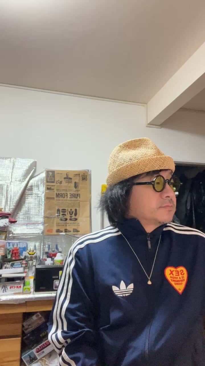 かせきさいだぁのインスタグラム：「2023年11月10日インスタライブ『居酒屋さいだぁ2 るんるんバル』❤️」