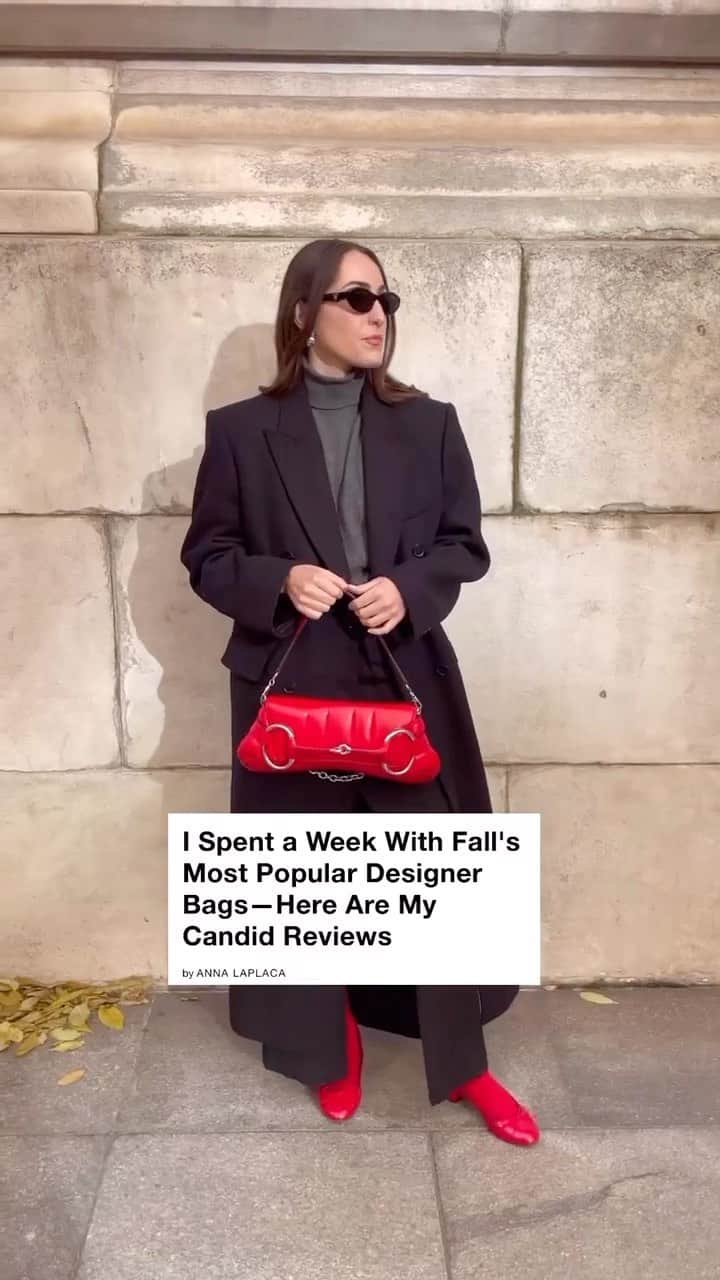 WHO WHAT WEARのインスタグラム：「The designer handbags of fall 2023 undoubtedly cater to the woman on the go. There’s a lot to consider when looking to invest in a luxury style, from size and shape to versatility and practicality, so editor @anna__laplaca took it upon herself to put three of the season’s buzziest bags to the test. Find details on the fit, function, and roominess of @gucci Horsebit Chain Strap Bag, @prada Triangle-Logo Handbag, and @loewe Squeeze Bag at the link in our bio. videos: @anna__laplaca」