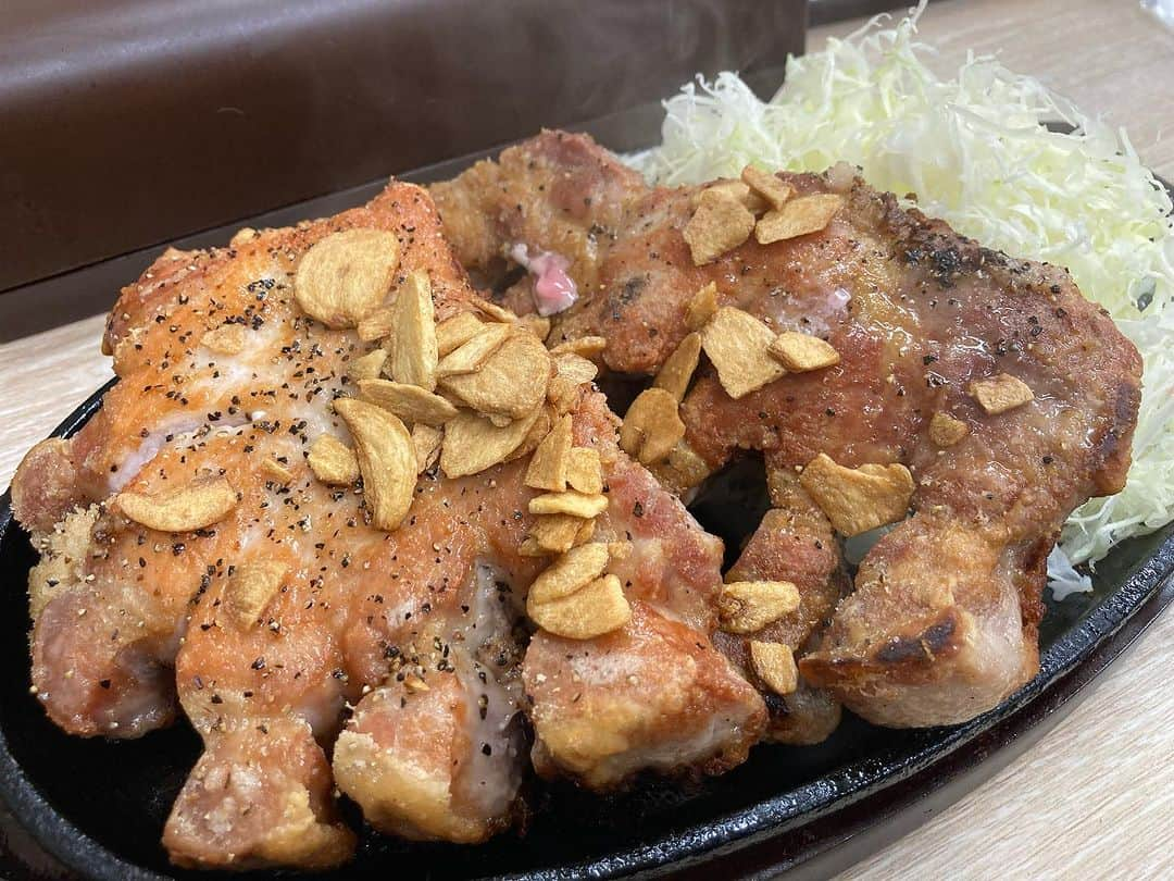 浜亮太さんのインスタグラム写真 - (浜亮太Instagram)「昨夜の晩御飯。  前橋【ステーキまさやん】にて3150の御通し！  トンテキ600gを電車道‼️  ダイエット失敗‼️  #浜亮太  #前橋  #ステーキまさやん #トンテキ」11月11日 8時15分 - hama.2964