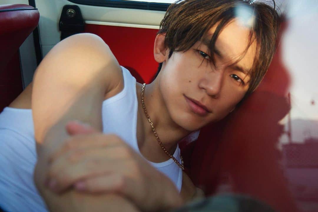 更井真理のインスタグラム：「Sneak Peek🫣🔥 EXILE NAOTO 1st Photo Book 📖  Releasing on 3/21/2024 @exile_naoto_  Shot 📸 by me  #exilenaoto #naoto #disclosure #1stphotobook」