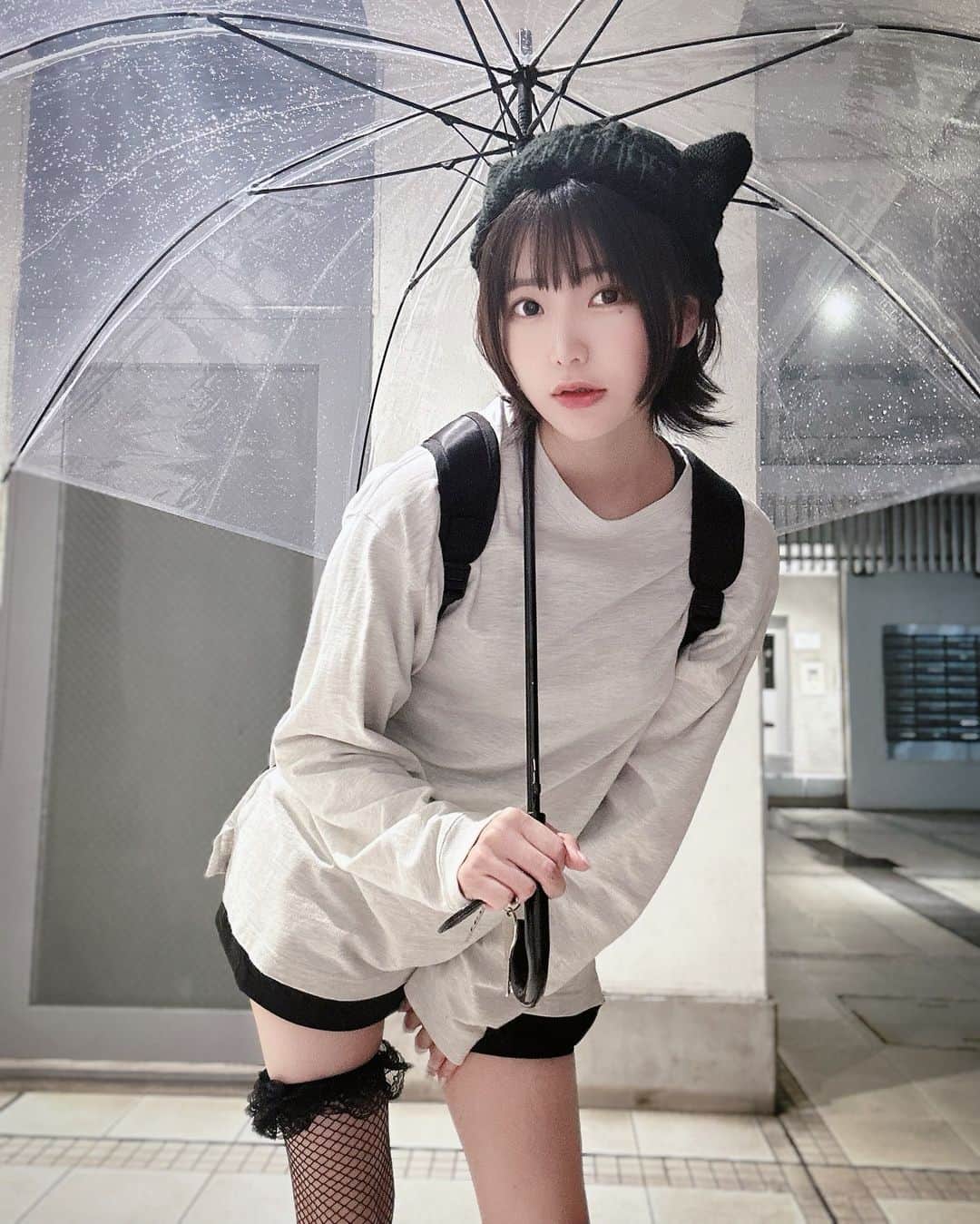辰巳シーナのインスタグラム：「☔️」