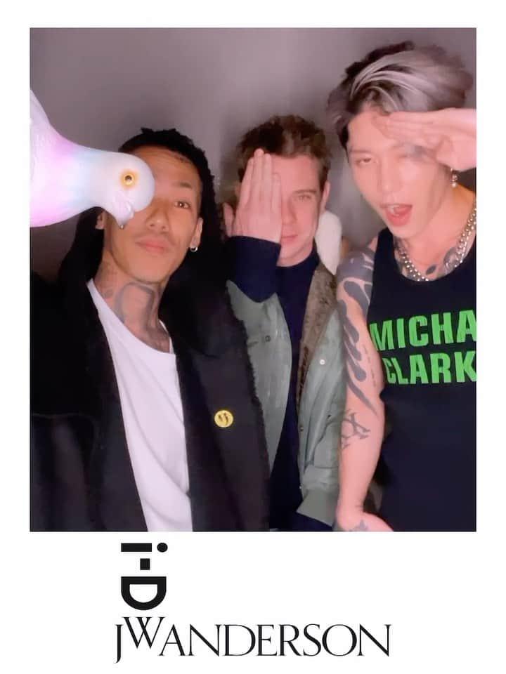 のインスタグラム：「1 eye vision 👁️ #JWAnderson」