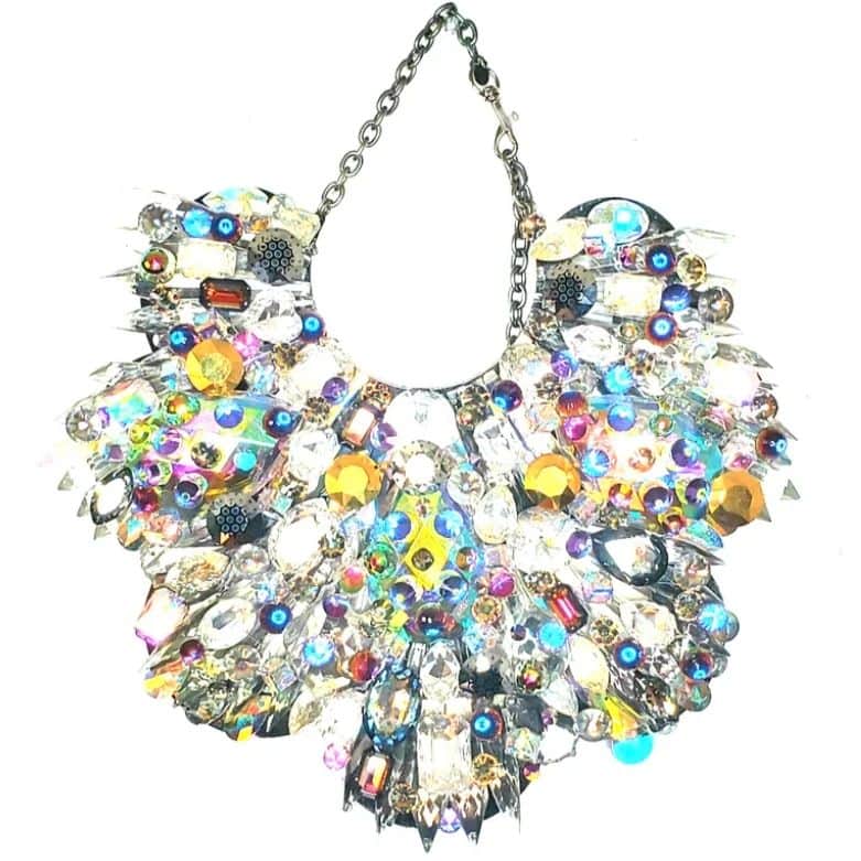 のインスタグラム：「PANTHERA KINGDOM COLLAR👑💎🐆 #MADEBYME @GASOLINEGLAMOUR #GASOLINEGLAMOUR  #ART #FASHION #STYLE  #OOAK #EDITORIAL #JEWELRY  #EMPIRE #IDONTQUIT #BURYYOURDOUBTS #OFTENIMITATEDNEVERDUPLICATED #WOMAN #FIGHTER #TRUEGRIT  #TRYME  #THEONLYLAWISSURVIVAL #PLAYFORBLOOD #DONTTAKEANYSHIT  #LOVERULES #THEONEYOUFEED  #POWER #ITSNOTBRAGGINGIFYOUCANBACKITUP #WOMAN  #NECKLACE  #rhinestones  #crystals @swarovski  #Swarovski」