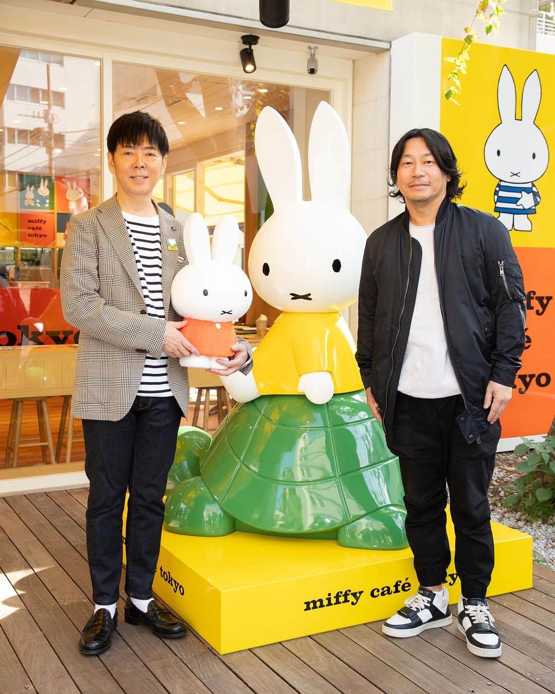中村貞裕のインスタグラム：「佐藤可士和さんプロデュースのミッフィーカフェ！11月11日に代官山駅前にOPEN！ #miffycafe #ミッフィー好きと繋がりたい」