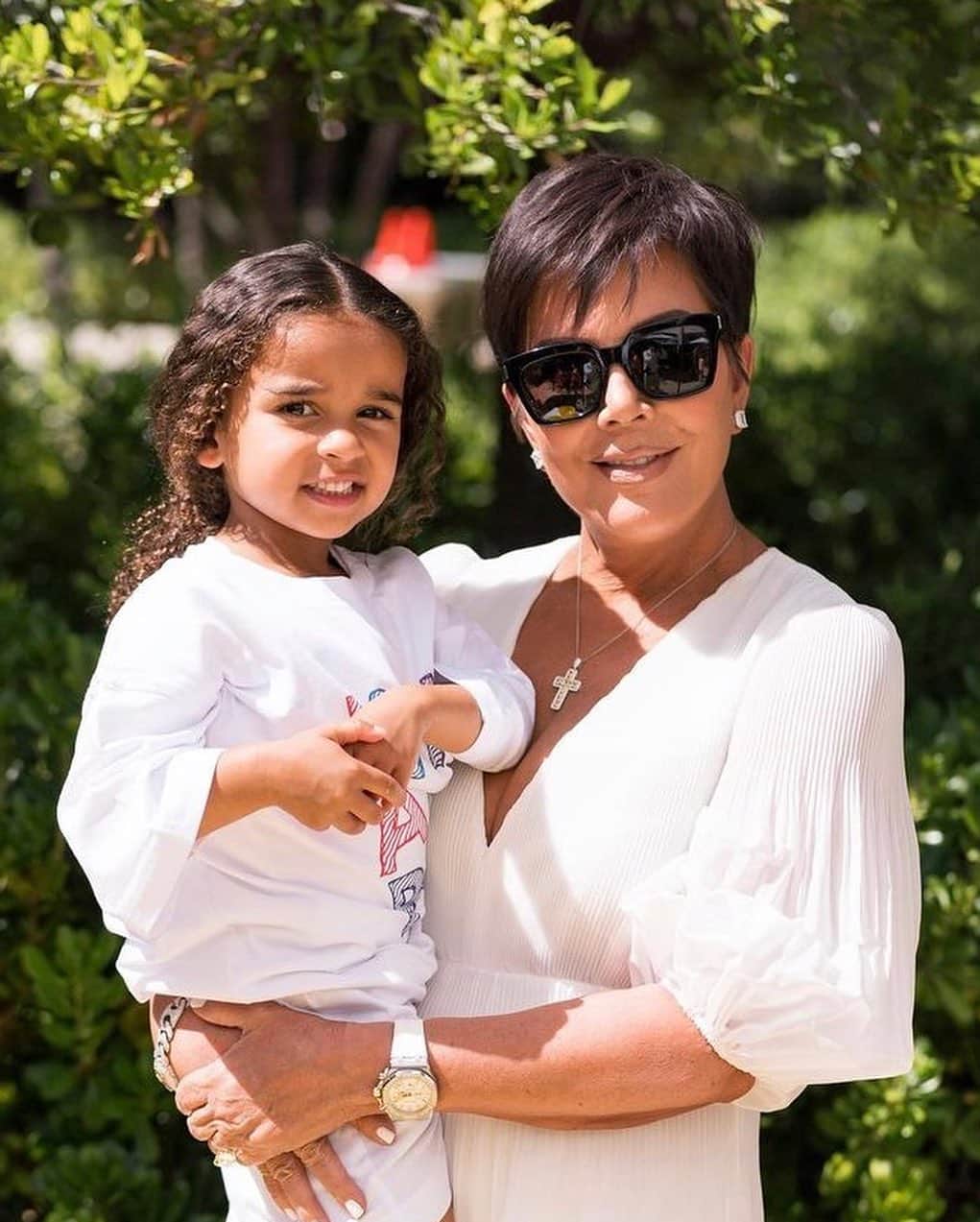 クリス・ジェンナーさんのインスタグラム写真 - (クリス・ジェンナーInstagram)「Happy birthday to my beautiful granddaughter Dream!!!! You are my Dreamgirl and I am so so blessed to be your grandma!!!! You are such a little ball of sunshine that lights up every room and you are so kind, thoughtful, loving, sweet, smart, creative, and such a good dancer!!! I love you so much Dreamy to the moon and back a million times!!! ❤️🙏🏼🥰🥳😍🎂」11月11日 0時34分 - krisjenner