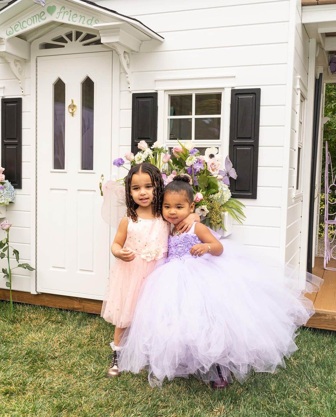 クリス・ジェンナーさんのインスタグラム写真 - (クリス・ジェンナーInstagram)「Happy birthday to my beautiful granddaughter Dream!!!! You are my Dreamgirl and I am so so blessed to be your grandma!!!! You are such a little ball of sunshine that lights up every room and you are so kind, thoughtful, loving, sweet, smart, creative, and such a good dancer!!! I love you so much Dreamy to the moon and back a million times!!! ❤️🙏🏼🥰🥳😍🎂」11月11日 0時34分 - krisjenner