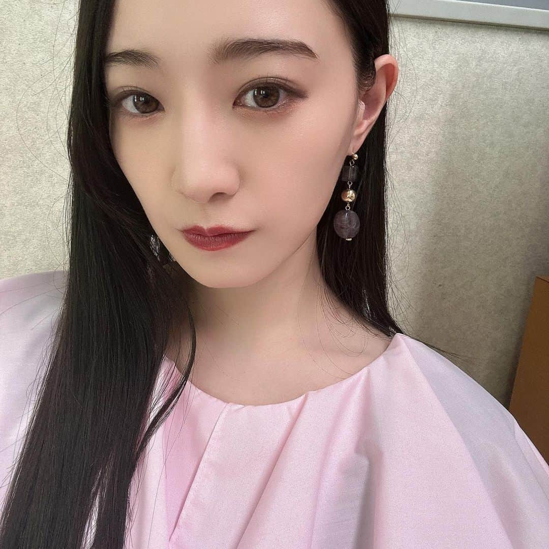 中田花奈さんのインスタグラム写真 - (中田花奈Instagram)「本日10日（金）26:20～ 読売テレビ「超懐古心理遊戯 チャイルドプレイ」 第5夜放送です！  私は早々にあっさりと負けてしまったのですが めっちゃ面白かったので 是非見てください！！  関西以外のかたも TVerかDMMTVで見てね！   #さらば青春の光  #大野晃佳アナ   #岡野陽一   #ザマミィ  #酒井  #須貝駿貴 #quizknock  #貴闘力  #ペガサスユイナ #アポロンの翼  #だーりんず  #松本りんす   #峯岸みなみ」11月11日 0時36分 - nakadakana_official