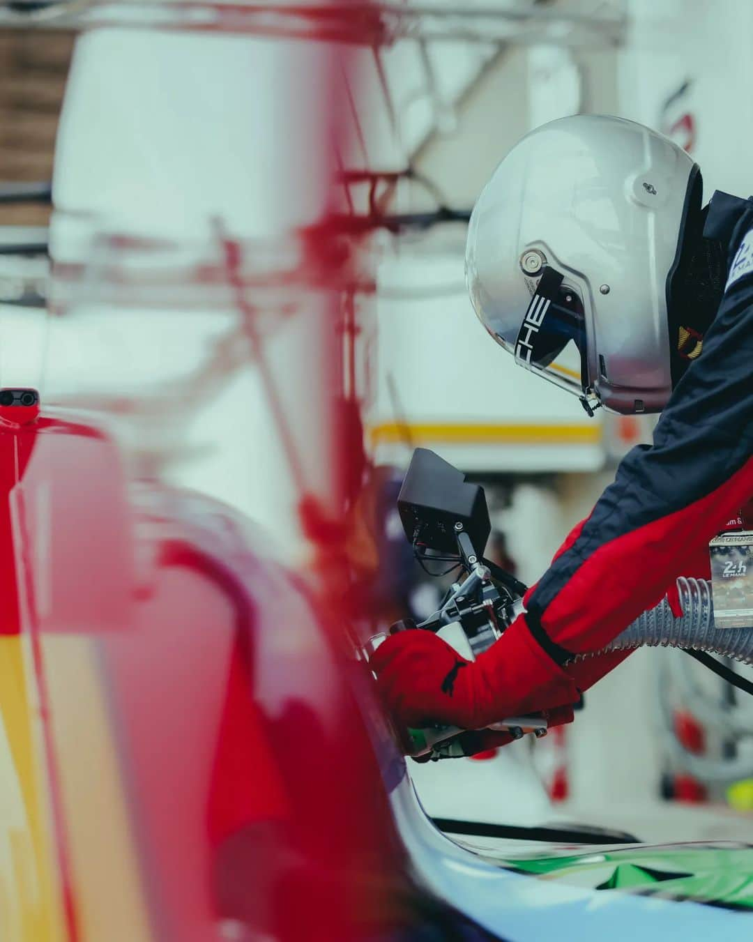 Porscheさんのインスタグラム写真 - (PorscheInstagram)「What an exciting debut year for the Porsche 963.  From IMSA to WEC, Works to Customer Teams, and competing at the iconic 24 Hours of Le Mans, we’re signing off 2023 with seven podium appearances, three wins and a total of 133,470km racked up on the meter in the first year of competition.  But we’ve only just begun. The 963 is heading into 2024 seeking even more success in these legendary endurance events. We can’t wait…」11月11日 1時04分 - porsche