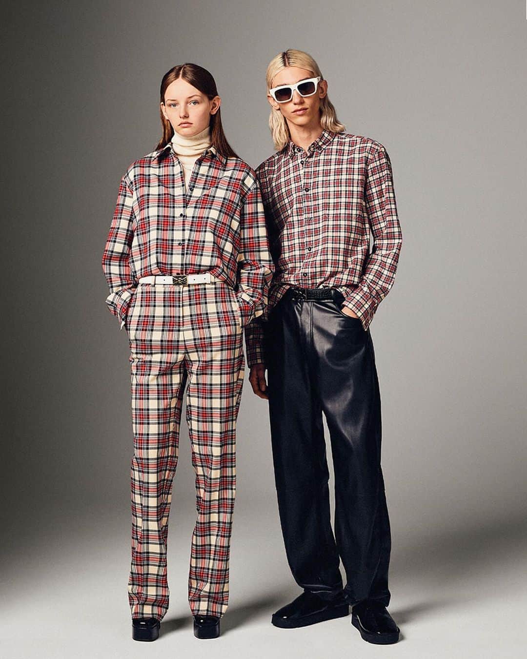 ベネトンのインスタグラム：「Tartan uniforms.  There’s black, there’s white, and there’s tartan: a classic that gets along with all colors and textures, from faux leather to bright accessories and, most of all, with kids and adults.  Shop the FW23 collection by @andreaincontri  #Benetton」
