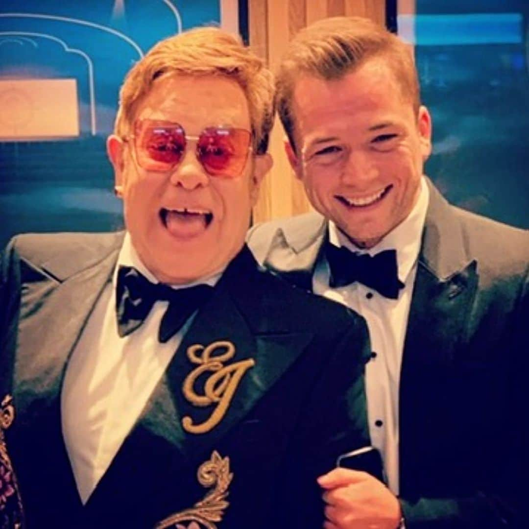 エルトン・ジョンさんのインスタグラム写真 - (エルトン・ジョンInstagram)「Happy Birthday, Taron! Wishing you a day filled with joy, laughter, and all the good things life has to offer 🚀」11月11日 2時04分 - eltonjohn