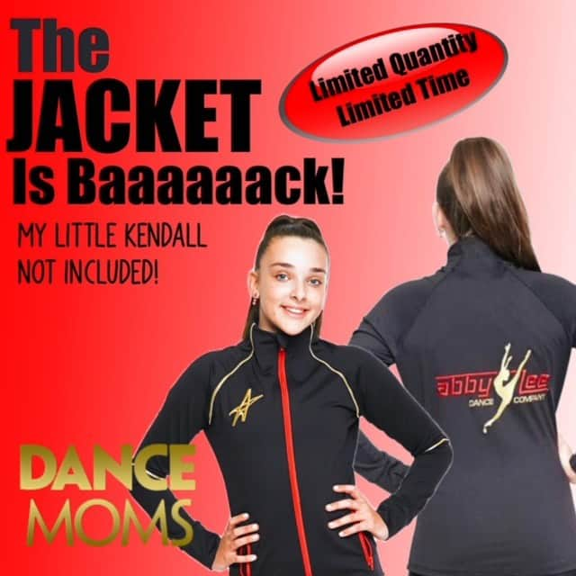 アビー・リー・ミラーのインスタグラム：「TEAM JACKETS ARE BACK FOR A LIMITED TIME 😱 *My Little Kendall Not Included 😉* head on over to store.abbyleedancecompany.com to order yours before they sell out! #aldc #aldcalways #aldcteamjackets #dancemoms #abbylee #abbyleemiller #abbyleedancecompany」