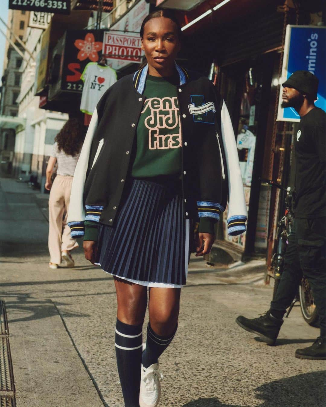 Lacosteさんのインスタグラム写真 - (LacosteInstagram)「Game, Set, Style: @venuswilliams wears our brand new #LacostexElevenByVenusWilliams collaboration. Inspired by tennis codes, crafted for the street.」11月11日 2時10分 - lacoste