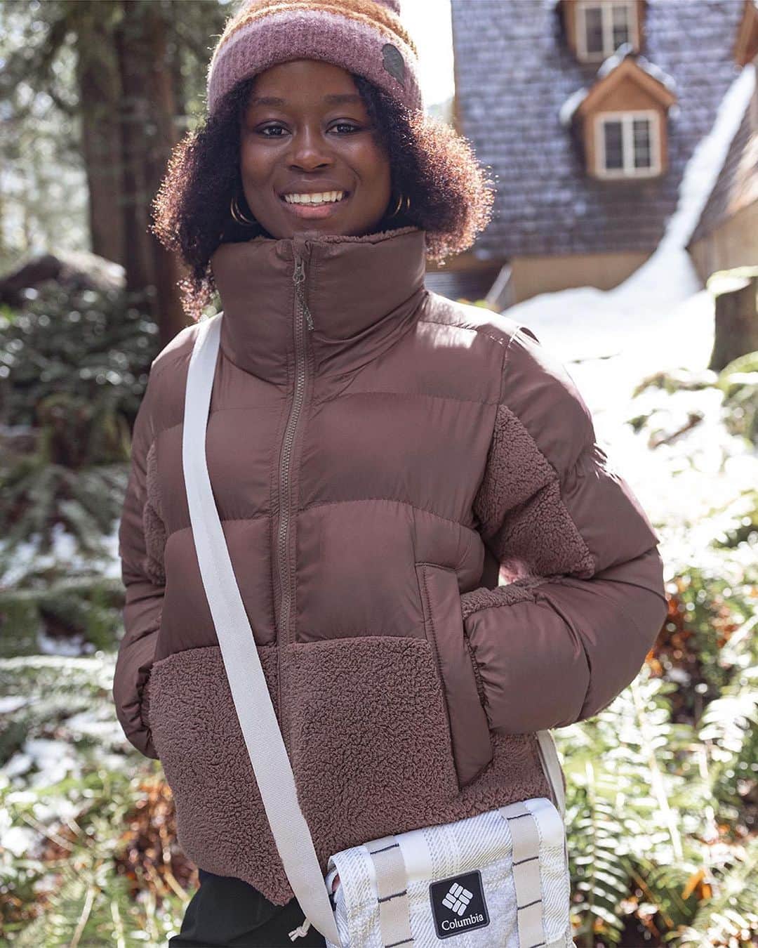 のインスタグラム：「The perfect puffer. Get yours on Columbia.com」