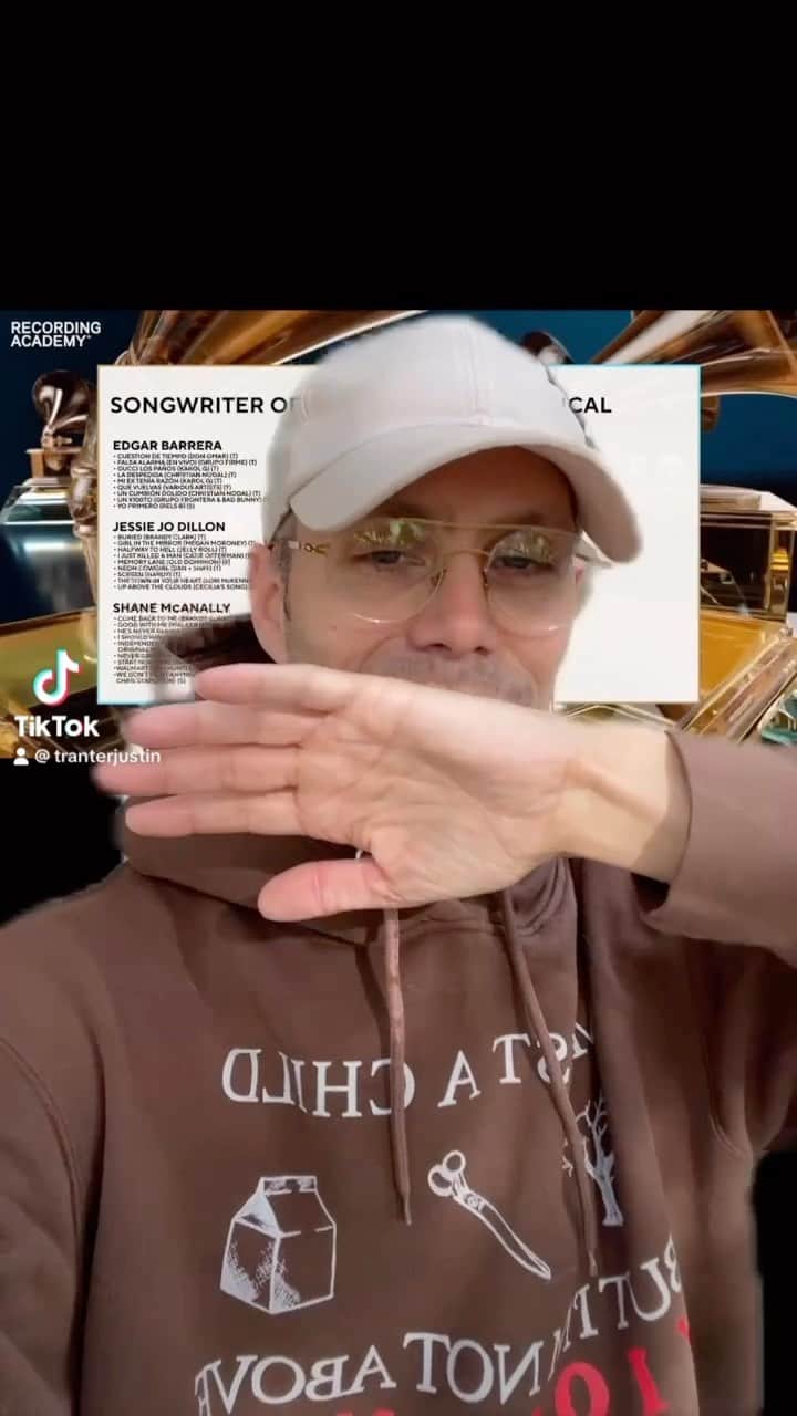 ジャスティン・トランターのインスタグラム：「Songwriter Of The Year Nomination?!?! From the GRAMMY’s?!? I said “what the fuck way too many times” in this video but I’m genuinely shocked and surprised and beyond grateful. Thank you sooo much @recordingacademy - I will never forget this moment. To my fellow nominees I literally stan all of you. No bull shit.」