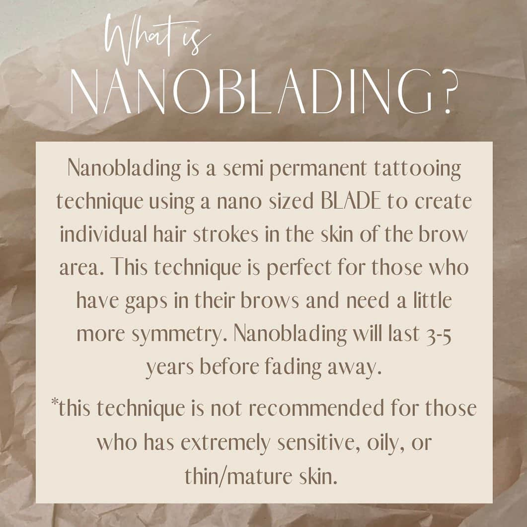 Haley Wightさんのインスタグラム写真 - (Haley WightInstagram)「NANOBLADING vs. MACHINE NANO BROWS 🌿 What’s the difference? How do I choose??  I’ve been getting these questions everyday since I started offering machine nano brows, so let’s go into it ⬇️  These two techniques create the SAME look of natural hair strokes in the brow area. Both soft and beautiful and look pretty on everyone! But what’s the main difference? Simply the tools we use- Nanoblading is done with a BLADE, and Machine Nano Brows are done with a MACHINE and single NANO NEEDLE. Since Nanoblading is done with a blade, it isn’t meant for every skin type. I’ve been Nanoblading for almost 6 years now and I’ve had to turn away numerous clients with extremely sensitive/oily/mature skin because tattooing with a blade isn’t compatible with their skin type. But now since offering Machine Nano brows, I’m able to take everyone and it feels GOOOOD. Machine Nano Brows are a little gentler on the skin because of the single nano needle and the very shallow depth we use when doing it. In turn, Machine Nano Brows don’t last quite as long as Nanoblading, but you are able to get touch ups with Machine Nano Brows more often. Either way, it truly just matters what YOUR skin type is. If you need help choosing which service is better for you, you can always send me photos and I can help you! Send photos to info@daelascottsdale.com 💕  Have questions? Shoot me a DM 😊  Interested in booking? Either call (602)809-9405 or visit our website, link is in my bio!   #nano #brows #machine #hairstrokes #nanoblading #microblading #azbrows #azmicroblading #arizona #scottsdale #phoenix #natural」11月11日 3時09分 - cosmobyhaley