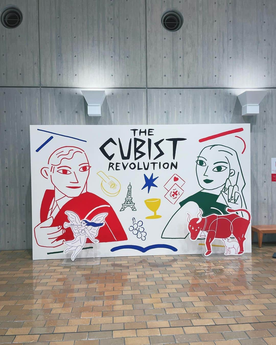 二ノ宮和佳子さんのインスタグラム写真 - (二ノ宮和佳子Instagram)「The Cubist Revolution   先日、時間が空いたので ドライブがてら、観たかった上野の西洋美術館で開催中のキュビズム展へ  パリのポンピドゥセンターから ピカソ、ブラック、ドローネー、ブランクーシーなどなど 贅沢すぎるラインナップ キュビズムの起源からの軌跡や、 時代と共に進化していくアーティストの個性や独自性を感じられました 音声ガイドの説明も濃く、マニアックで面白かった もっと時間が欲しかったな パリも行きたくなりました🇫🇷 ロスコ展行きたいー✈️  ランチは飲む様に頂いた文化会館のオムライス 美味😋 こんな1人時間も好き  #キュビズム展」11月11日 8時42分 - wakako.ninomiya