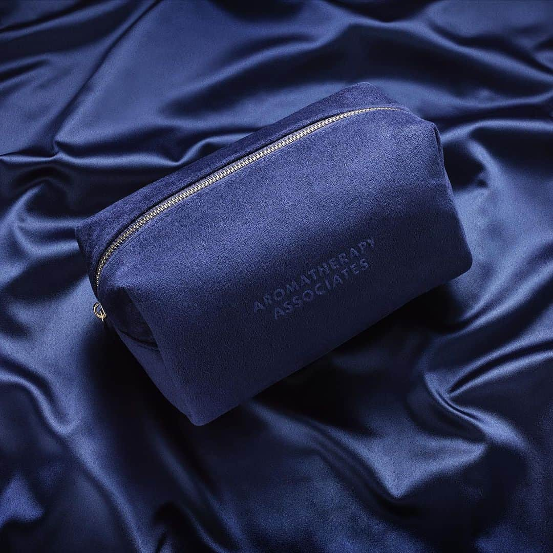 アロマセラピーアソシエイツのインスタグラム：「Velvet bag of dreams ✨ Spend £70 and receive a complementary Velvet Beauty Pouch with your order. The perfect pouch to keep your wellbeing wonders in while travelling or on the go💙 #aromatherapyassociates」