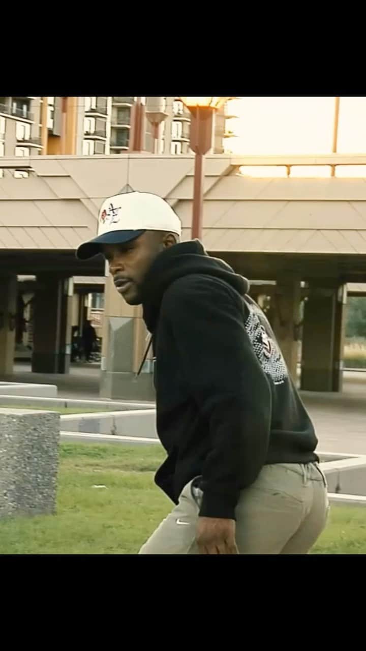 ダショーン・ジョーダンのインスタグラム：「One from the @facesskateshop “ Deck Park “ edit ⚖️  🎥 @josephnicolaus」