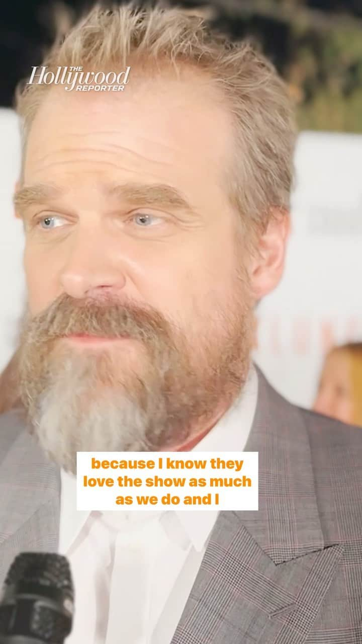 ハリウッド・リポーターのインスタグラム：「“I feel like a horse getting ready and the gates are about to open” - At the #BoxLunchHolidayGala, #DavidHarbour gives an update on #StrangerThings season 5 as he gears up for production」