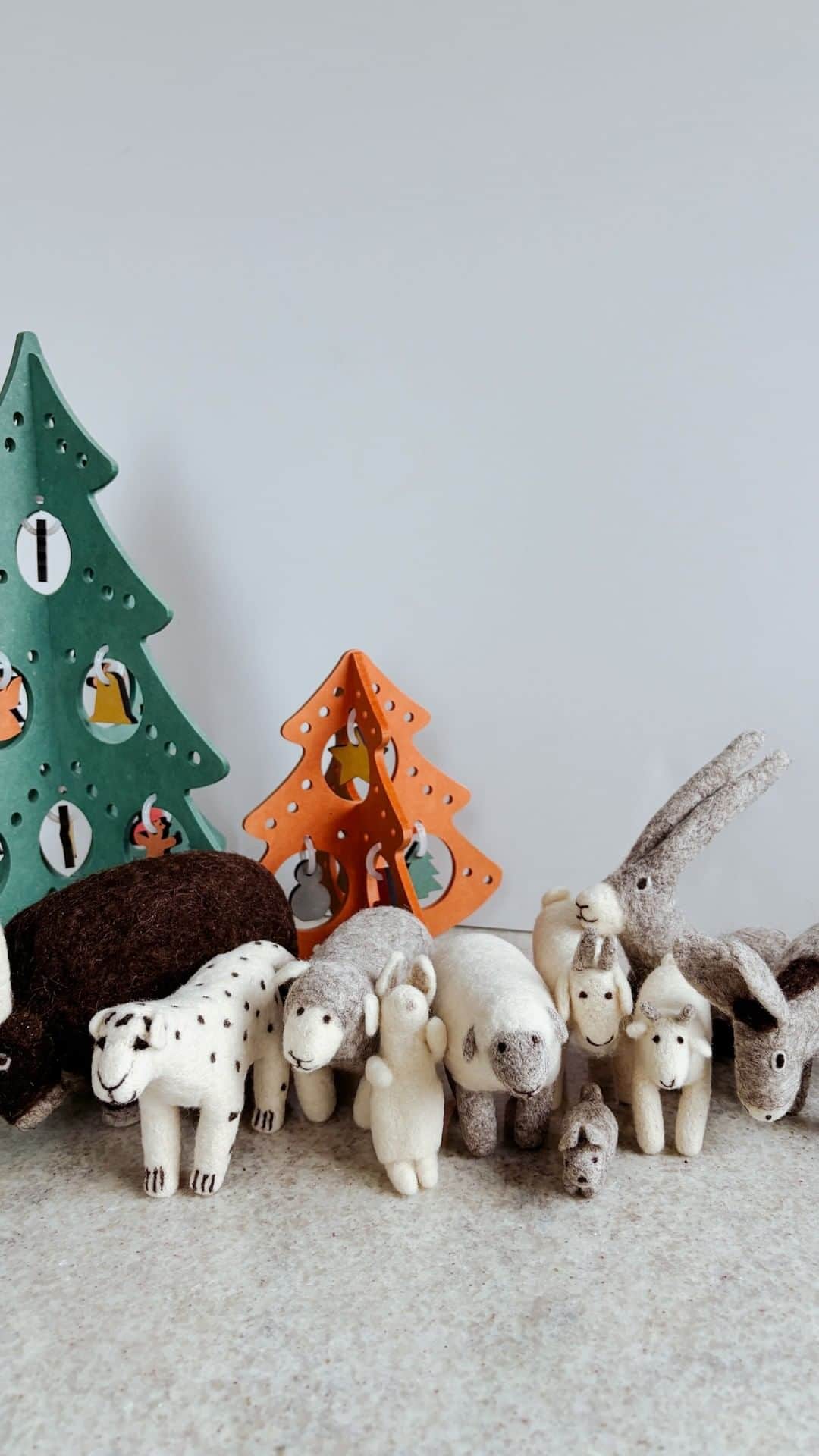 MUJI USAのインスタグラム：「PSA: The cutest holiday decor just arrived and we want them all 🐇🐑  Shop MUJI Wool Felt Animals in stores and online now.  #MUJI #MUJIUSA #Holiday」
