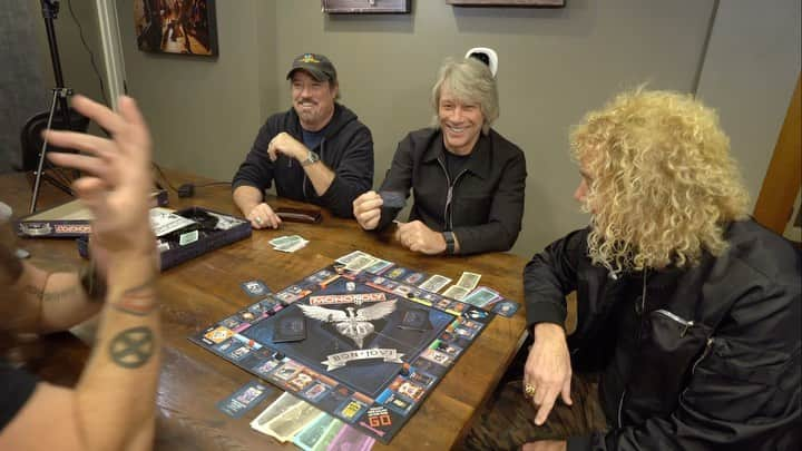 Bon Joviのインスタグラム：「40 years of Bon Jovi, and we’re just getting started 😉 Give the gift of rock n roll with our 40th Anniversary Bon Jovi Monopoly Game AND our special edition 2024 40th Anniversary Calendar! 🤘  Available for pre-order on our store now at the link in bio.」