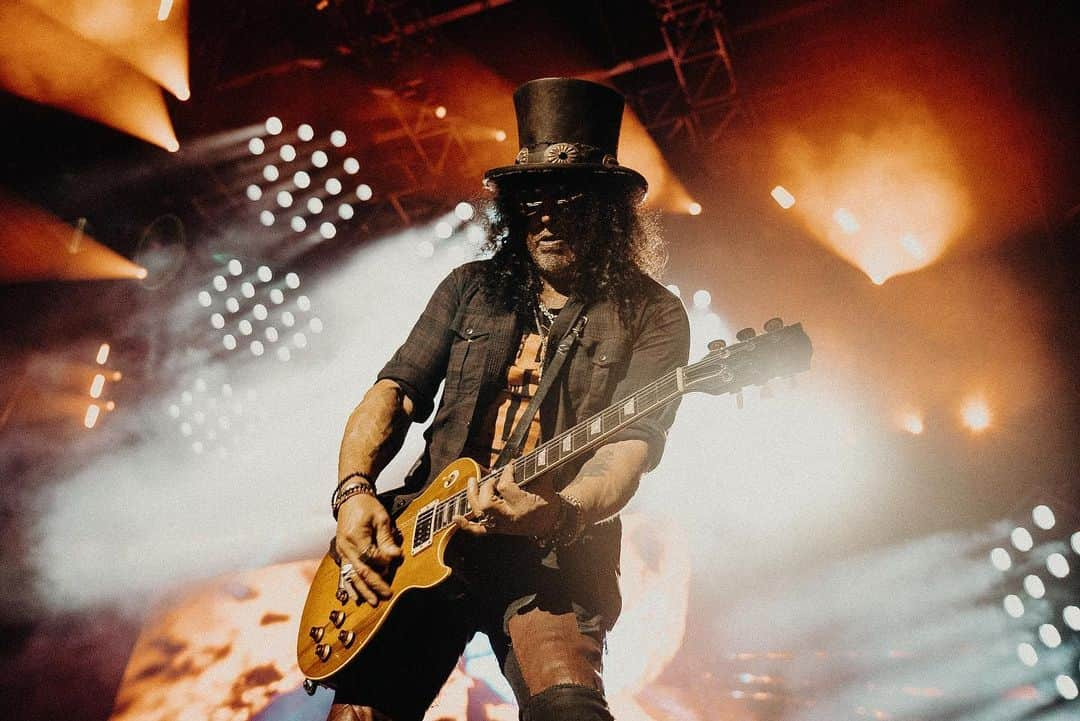 Guns N' Rosesさんのインスタグラム写真 - (Guns N' RosesInstagram)「This night in San Diego was truly legendary! Thank you, Gunners for the energy 🔥」11月11日 5時07分 - gunsnroses