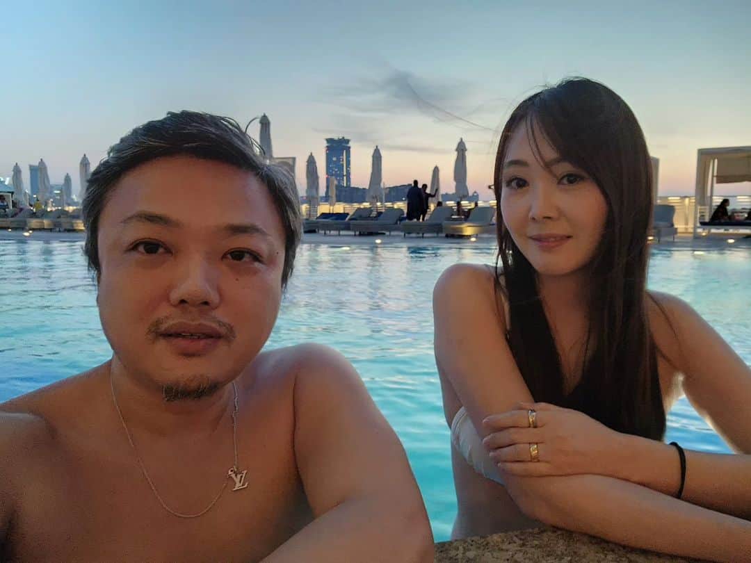 与沢翼のインスタグラム：「41歳に。#誕生日  #ドバイ」