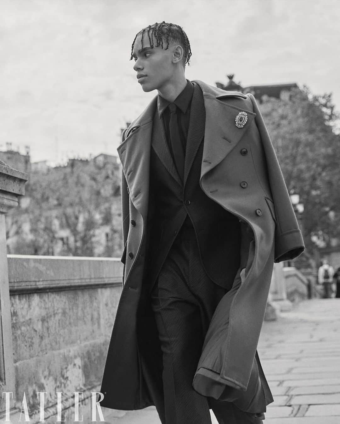 エドワード セクストンのインスタグラム：「Alexandre Grimaldi, son of Prince Albert of Monaco and Nicole Coste, is interviewed by @eilidhhargreaves for @tatlermagazine and wears the Edward Sexton Great Coat. Photography by @lucbraquet with styling by @lydie_harrison and @thejordanboothe.  #edwardsexton #savilerow #menswear #london #tailoring #sartorial #aw23 #autumn #winter #sexton #greatcoat #tatler #alexandregrimaldicoste」