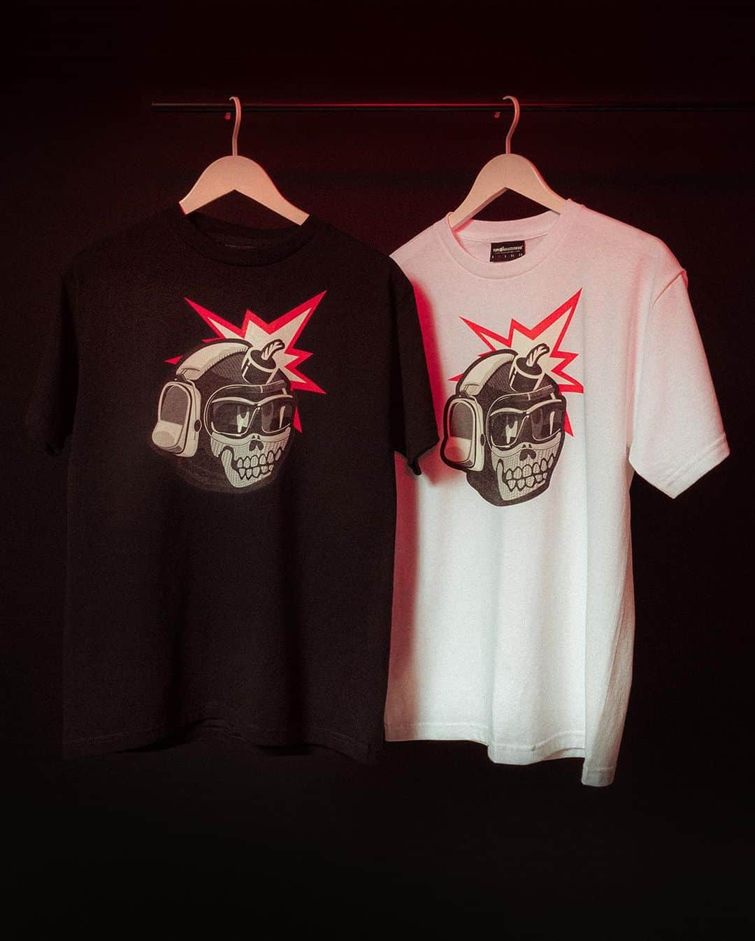 Call of Dutyのインスタグラム：「Drip season 🤝 COD season  Move different with the Call of Duty x @thehundreds collection that celebrates the launch of Modern Warfare III, available now 👉 Link in Bio.」