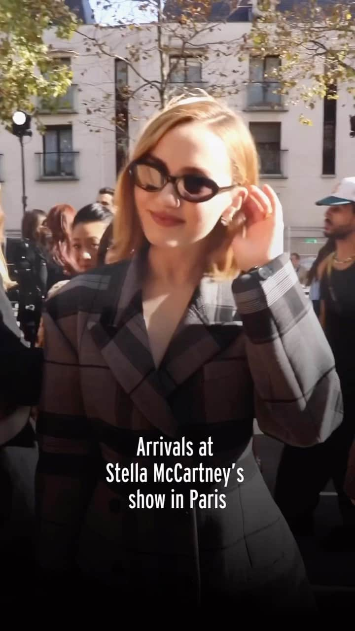 Fashion Weekのインスタグラム：「August in #Paris at #StellaMcCartney SS24. Celebs like #ParisHilton, #MaudeApatow, and #AshleyPark arrived at the outdoor show which took place on the Parisien streets.」