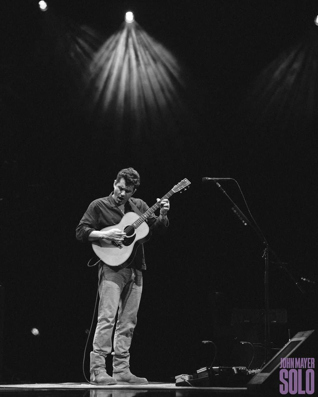 ジョン・メイヤーさんのインスタグラム写真 - (ジョン・メイヤーInstagram)「San Francisco, CA - an awesome night of taking chances, getting sign requests so deep they weren’t even my songs, and “Gravity” on a double-neck acoustic guitar. The final show of the US solo tour goes down tonight in LA!」11月11日 5時41分 - johnmayer