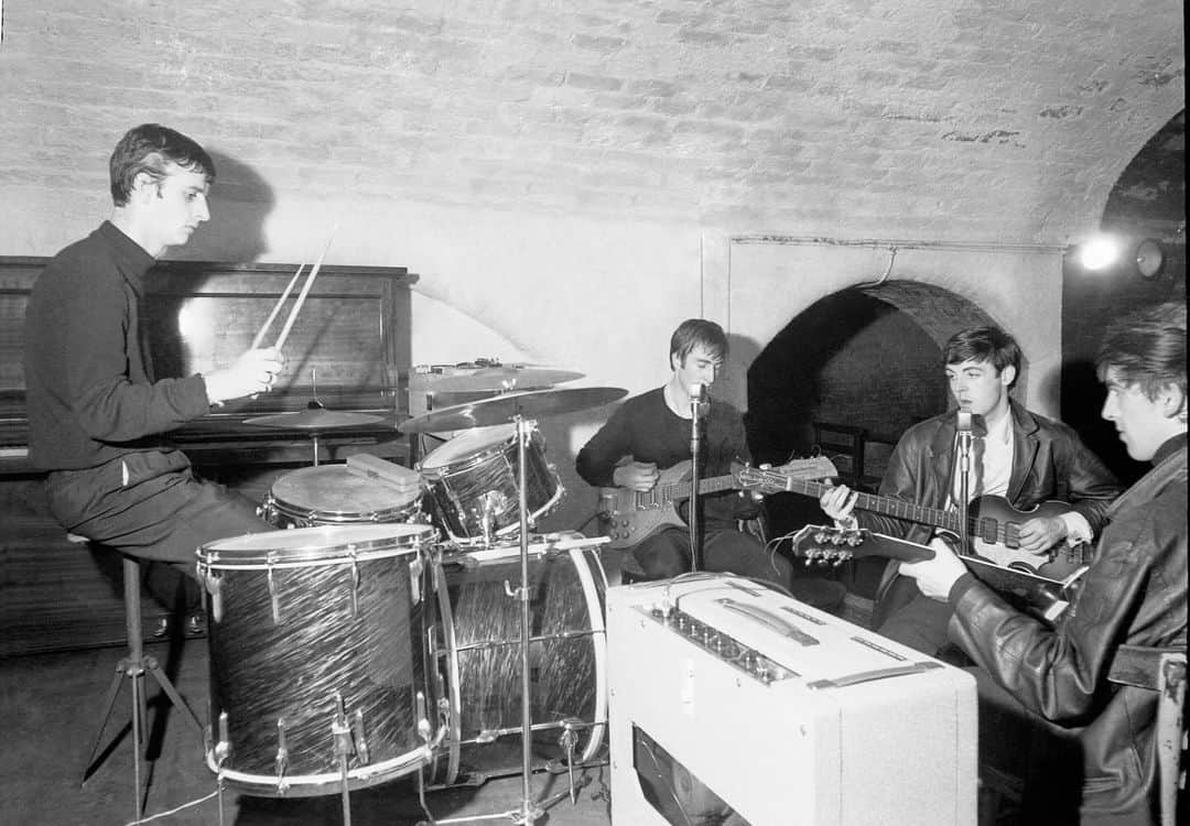 のインスタグラム：「The Beatles' remixed and expanded 'Red' & 'Blue' albums are finally here, including "Now And Then"—available now to stream on @Spotify. Listen now!  Photo © Apple Corps Ltd」