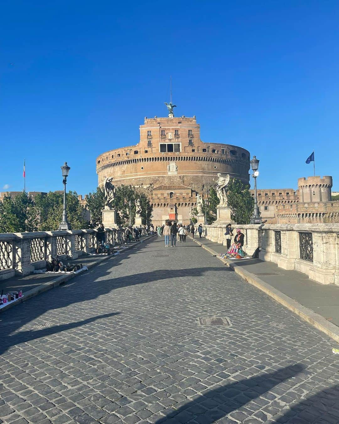 ロベルタ・ロデギエーロさんのインスタグラム写真 - (ロベルタ・ロデギエーロInstagram)「𝓡𝓸𝓶𝓪🇮🇹❤️」11月11日 5時49分 - robyrode