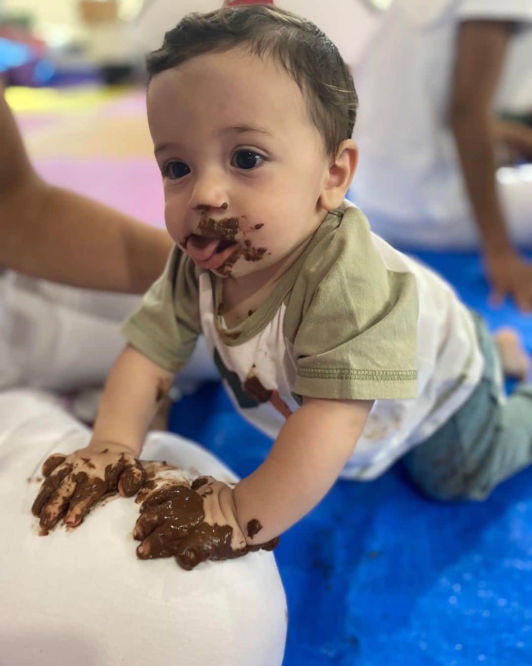 Claudia Raiaのインスタグラム：「Baby Luca se divertiu na aula de hoje na @meubabygymitaimbibi 😍」