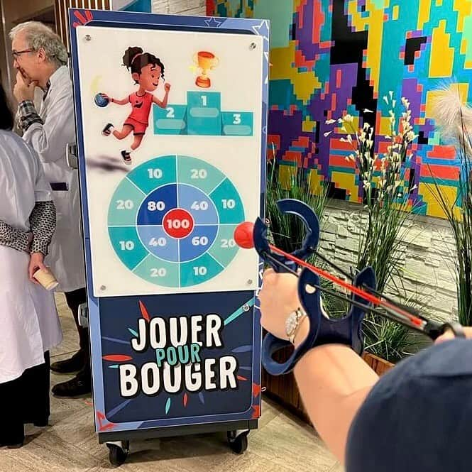 ナタリー・ペシャラのインスタグラム：「Inauguration de notre 7ème tour HOPiSPORT ! Ce dispositif #SportSante s’implante au @churouen pour permettre aux enfants hospitalisés de faire régulièrement une activité physique adaptée. Les séances, encadrées par notre enseignante spécialisée, seront quotidiennes dans les différents services pédiatriques !  Un grand merci à la @matmut, Sport + Conseil, aux équipes soignantes du CHU et à tous les coureurs du #5kmnéspourbouger du @seinemarathon76 qui ont permis la concrétisation de cette belle opération 💙💙 Et toujours un plaisir de retrouver Valérie Fourneyron pour développer le sport santé !   #SportHopital #SportPourTous #LeSportTresCollectif」