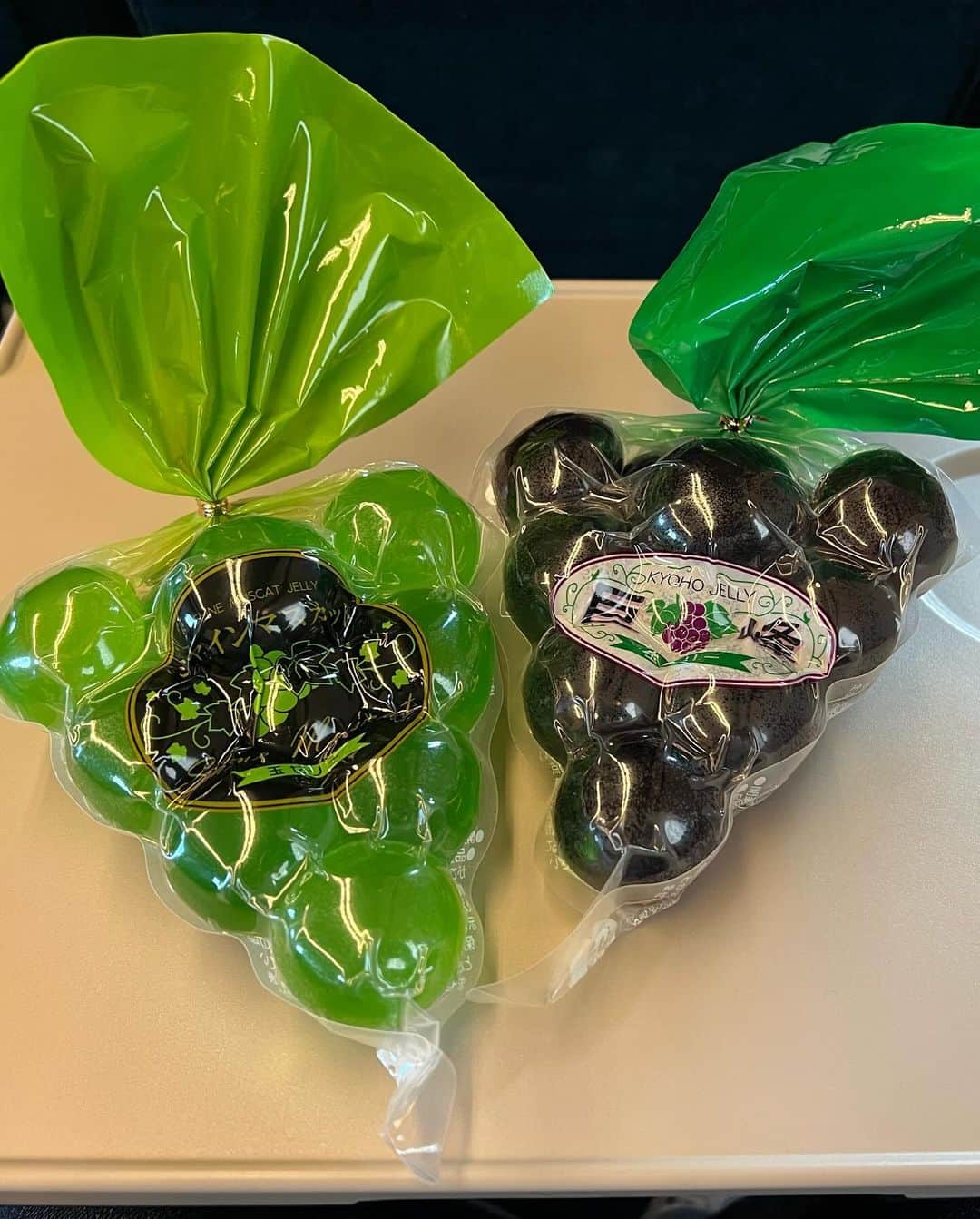 ロッシーさんのインスタグラム写真 - (ロッシーInstagram)「長野県の営業！さすが！もう中学生の故郷！メンバーも、ユニークだが、お弁当もユニーク！お魚がボルタリングしてるね！ #長野県  #ユニーク #もう中学生 #ヨネダ2000  #やさしいズ #相席スタート #ななまがり #くまだまさし #もう中学生 #レイザーラモン #野性爆弾 #ロッシー #ボルタリング #弁当」11月11日 16時51分 - yaseibakudan_rossy