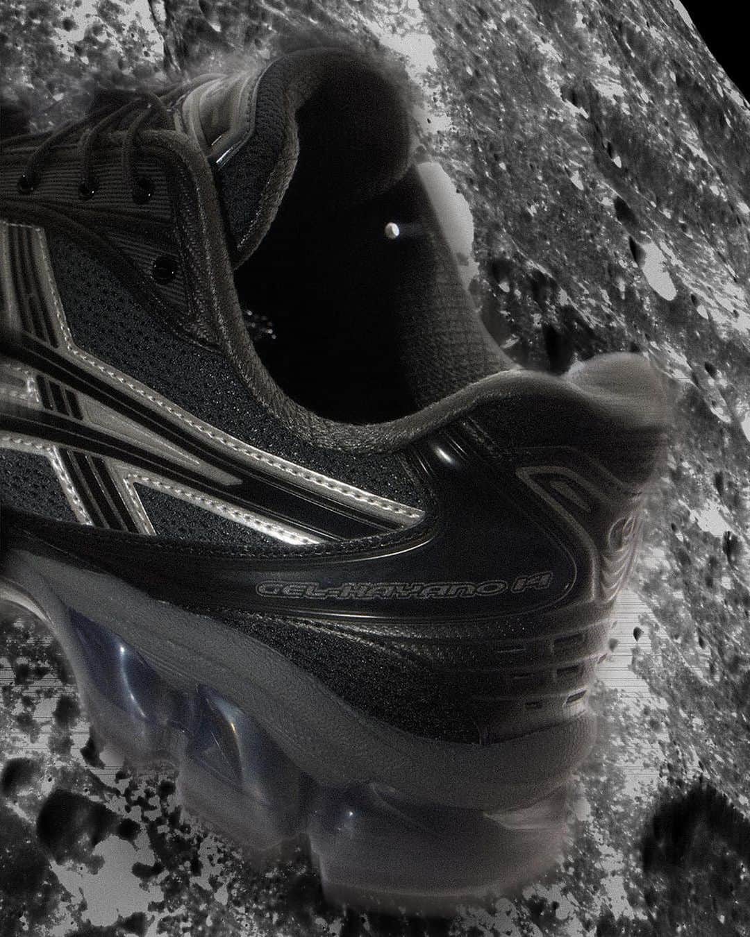 Titoloさんのインスタグラム写真 - (TitoloInstagram)「Get ready to elevate your sneaker game with the ASICS x UNAFFECTED collaboration! The GEL-KAYANO 14 'Infinite Wonders' collection is a journey into uncharted territories, blending style and functionality. The DARK SHADOW/PURE SILVER version is all about sleek sophistication, with a mix of glossy and matte finishes that exude a contemporary edge. Which cosmic color speaks to your style?  Style Code: 1201A922-020  Release: 24.11.23 @titoloshop webshop  #ASICSxUNAFFECTED #GELKAYANO14」11月11日 17時23分 - montanasportstyle