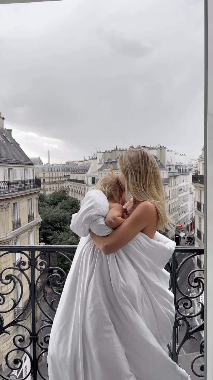 Victoria Törnegrenのインスタグラム：「Still my baby 🤍 @hotelbeige」