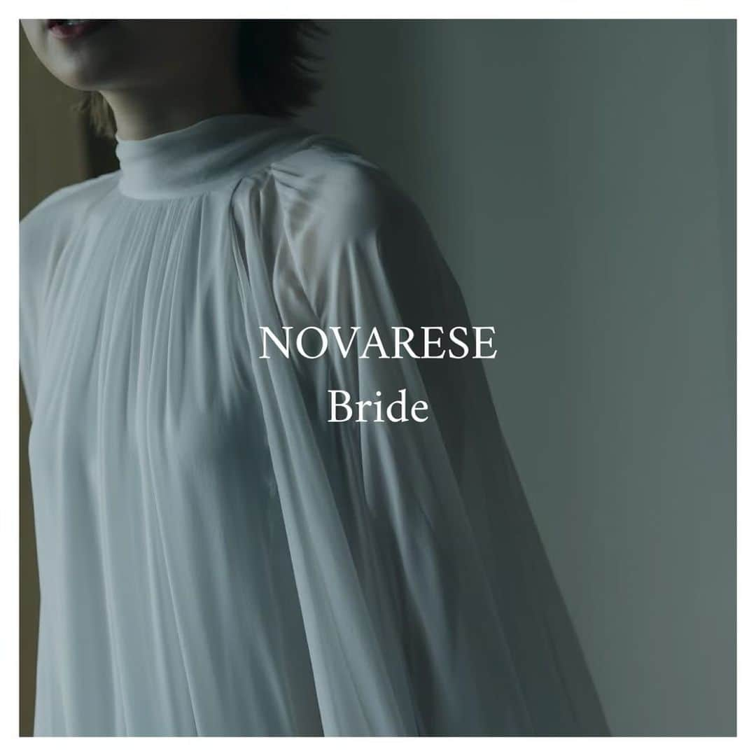 NOVARESE Dress Officialのインスタグラム：「⁡ シルクシフォンのドレスは、ケープがデザインされた軽やかなスタイル モダンでロマンチック、クラッシックだけどユニーク そんな要素がデザインされたTemperley Londonのドレスです ⁡ お問い合わせ、試着予約は、お近くのノバレーゼまで ⁡ Dress: Sonia (Temperley London) @temperleybridal @novaresewedding  Location: @aman_tokyo  ⁡ #ノバレーゼウエディング #ノバレーゼ #ノバレーゼドレス #プレ花嫁 #東京花嫁 #関西花嫁 #名古屋花嫁 #広島花嫁 #福岡花嫁 #ウエディングドレス #ノバレーゼ花嫁 #novaresewedding #novarese #novareseexclusive #novaresebride #temperleylondon」