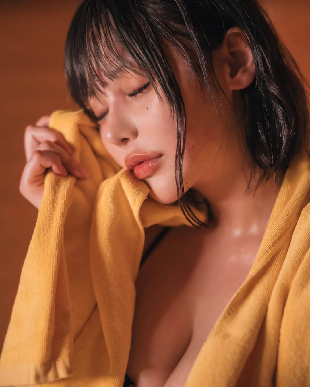 のインスタグラム：「サウナであつくなっちゃった  #anime#animegirl#animeJapan#animeworld#Japan#Japanesegirl#サブカル#漫画#comic#cos#cosplay#cosplayer#メイド#コンカフェ#コンカフェ嬢#歌舞伎町#可愛い#コスプレ#性感内衣#自拍#内衣#kawaiigirl#model#かわいい」