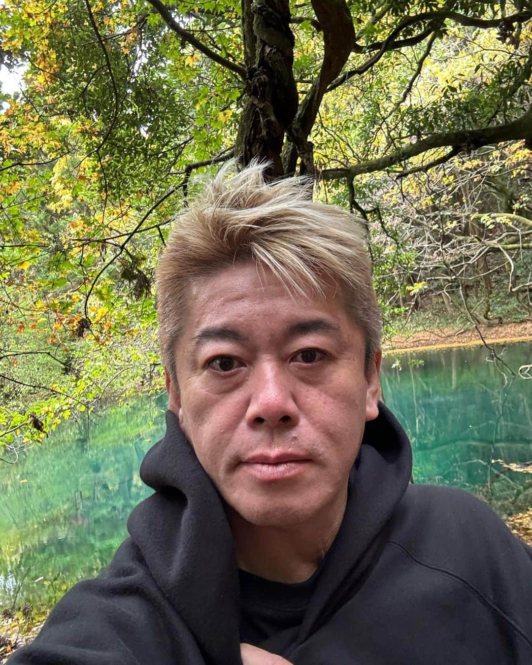 堀江貴文さんのインスタグラム写真 - (堀江貴文Instagram)「#salmon #pond #丸池様 #鮭の人工孵化場」11月11日 8時51分 - takapon_jp