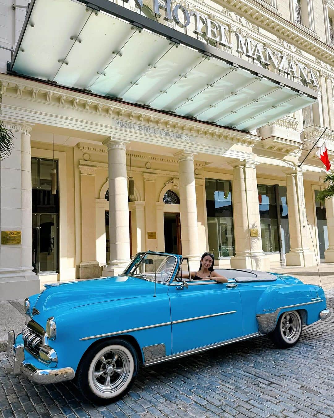 チャナナ沙梨奈さんのインスタグラム写真 - (チャナナ沙梨奈Instagram)「これで皆さんをお迎えに行きます🚙 #Cuba #cubatravel #キューバ #クラシックカー」11月11日 9時08分 - chananasarina