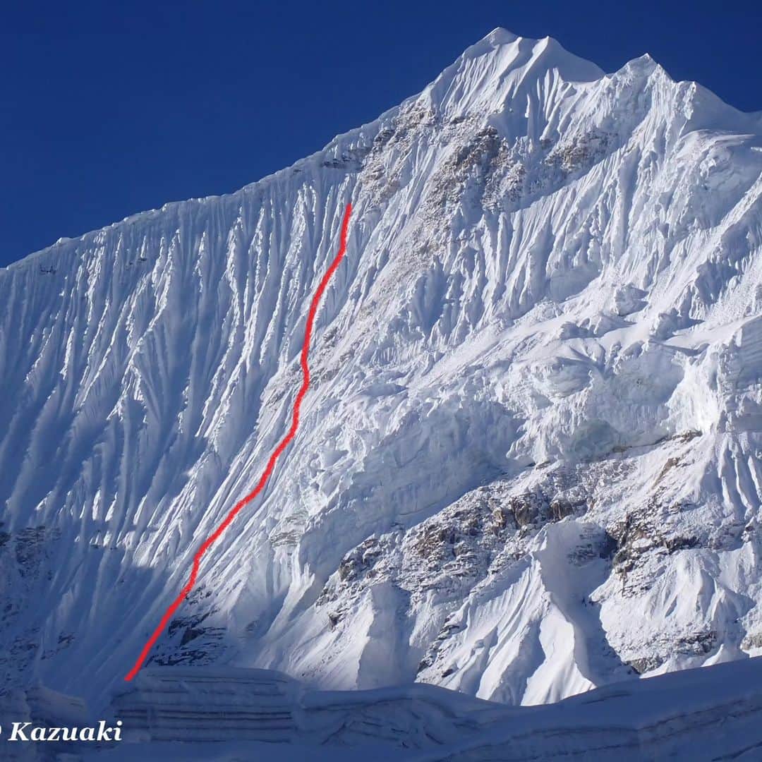 ＩＣＩ石井スポーツエベレスト＆ローツェ登山隊さんのインスタグラム写真 - (ＩＣＩ石井スポーツエベレスト＆ローツェ登山隊Instagram)「国際山岳ガイド天野です ネパールから帰国しました  今回は東ネパールの未踏峰へのトライ 残念ながら山頂には至らず…  Anidesh Chuli（White Wave）6960m 思っていたよりも難しく とても美しい山でした  トレッキングトレイルからそんなに離れていないのに 奥に位置していて影になるため、その姿が表に出ることはほとんどありません 南面に至ってはネットで探しても1枚の写真も出てきません  遠征の様子や リスクマネジメント 使ったギアなども今後紹介していきたいと思います  #anideshchuli #whitewave #nepal #cosmoadventure #石井スポーツ  #石井スポーツ登山学校 #石井スポーツアドベンチャーズ #明治大学体育会山岳部 #meijialpineclub #tnfjp  #thenorthfaceathlete #neverstopexploring #ノースフェイス #lasportiva  #sportivajp #スポルティバ  #スポルティバへの愛 #blueiceclimbing  #blueicejp  #ブルーアイス #NWPL  #northwestpodiatriclaboratory #NorthwestSuperglass  #northwestfit #aminovital #ajinomoto #アミノバイタル #味の素 #ifmga  #国際山岳ガイド天野和明」11月11日 9時26分 - ishii_ishiisports