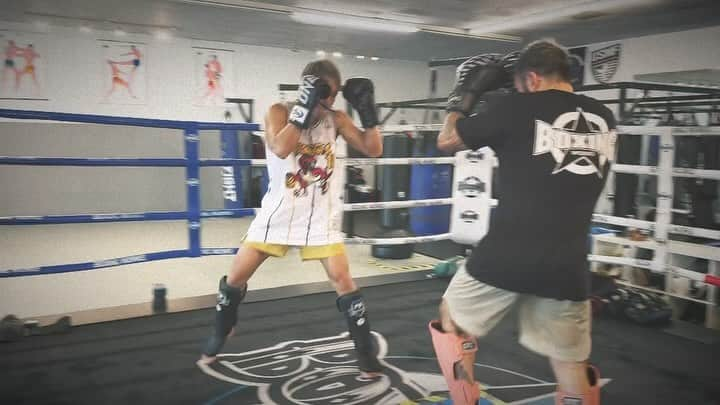 武尊のインスタグラム：「追い込みの後に Sefとマススパー🥊🔥🇺🇸 @seframoss  @boxingworks」