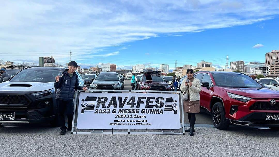 竹岡圭さんのインスタグラム写真 - (竹岡圭Instagram)「RAV4フェス、もうすぐ開幕です‼️Gメッセ高崎に、出発直前の能戸知徳選手が訪ねてくれましたー😆 いってらっしゃい💓 頑張って👍  皆様応援よろしくお願いしますねーっ💕  【TEAM JAOS 「SCORE BAJA 1000」に2度目の挑戦 】 株式会社ジャオスは、2022年11月13日からメキシコのバハ・カリフォルニア半島で開幕を予定している 「SCORE World Desert Championship 56th SCORE BAJA 1000（以下、BAJA 1000）」に、LX600をベースとした「LEXUS LX600 "OFFROAD" TEAM JAOS 2023 ver.」で参戦いたします。  詳細についてはオフィシャルサイト・インフォメーションおよびニュースリリースをご覧ください。  ■JAOSオフィシャルサイト・インフォメーション https://www.jaos.co.jp/news/20231108-001171.html  Special Thanks:  LEXUS / レクサス カヤバ Kayaba corporation KYB Toyo Tire Corporation Team TOYO TIRES JP Toyo Tires 群馬トヨタ自動車株式会社 ウエインズトヨタ神奈川 宮城トヨタGRgarage日の出町 SCORE International Canguro Racing #jaos #battlez #teamjaos  #lexus #lexusovertrailproject #overtrail #lexuslx #lx600  #kyb #toyotires #opencountry #toyotaautobody #toyotaboshoku #ipf #enkei #motys #projectmu #ktc #icefuse #nanga #jins  #scoreinternational #baja1000 #baja10002023  #ジャオス #バトルズ #レクサス #トーヨータイヤ #カヤバ #オープンカントリー」11月11日 9時32分 - kei_takeoka