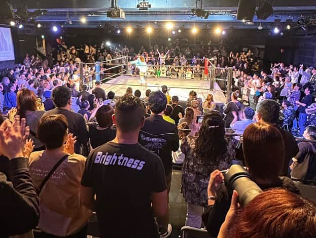 黒潮イケメン二郎さんのインスタグラム写真 - (黒潮イケメン二郎Instagram)「I started again my prowrestling life in Japan. and I AM Kuroshio TOKYO Japan. Hey!   #prowrestling #wwe #japan #restart #イケメン」11月11日 9時45分 - ikemenjiro_wwe