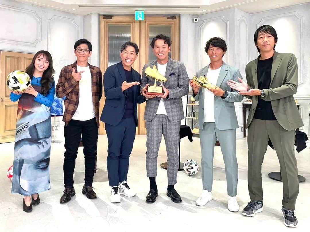 前園真聖のインスタグラム：「今回のサッカーの園は得点王⚽️ NHK BS1『サッカーの園 得点王編』11/12(日)19:00～19:49 #サッカーの園 #サッカー」