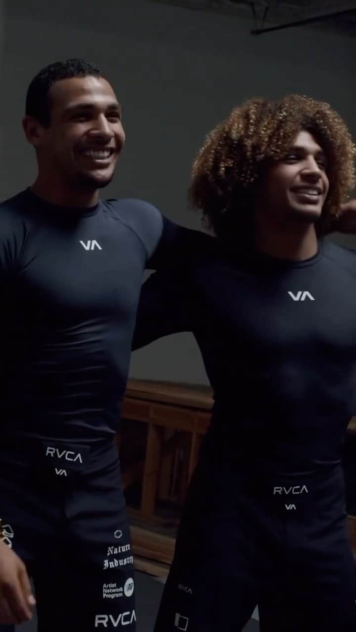 RVCA Japanのインスタグラム：「𝕽𝖚𝖔𝖙𝖔𝖑𝖔 𝕭𝖗𝖔𝖙𝖍𝖊𝖗𝖘 𝕮𝖔𝖑𝖑𝖊𝖈𝖙𝖎𝖔𝖓⁠ Exclusive training sets and singles designed by the future of Jiu-jitsu, Tye and Kade Ruotolo.⁠ ⁠ Available Now #RVCAxRuotolo」